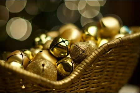 10 cosuri de Craciun pe care sa le oferi celor dragi in 2025!